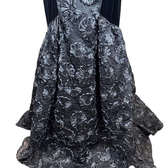 THEIA Black Velvet /Sequin Trumpet Hourglass Illusion Gown Formal Size 8 - Picture 4 of 13